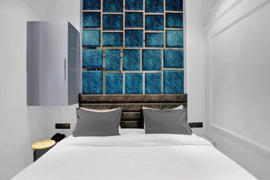 Hotel The Lowell Сурат Экстерьер фото